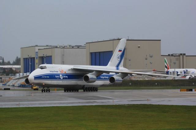antonov-ah124-two